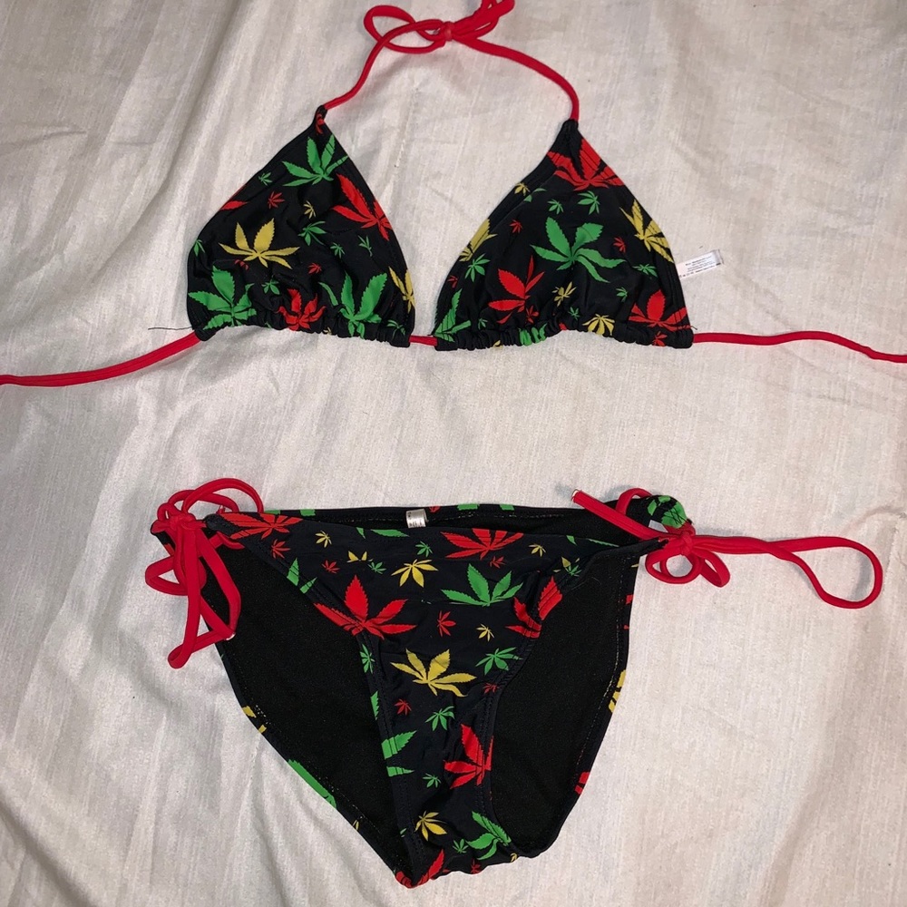 Bathing suit